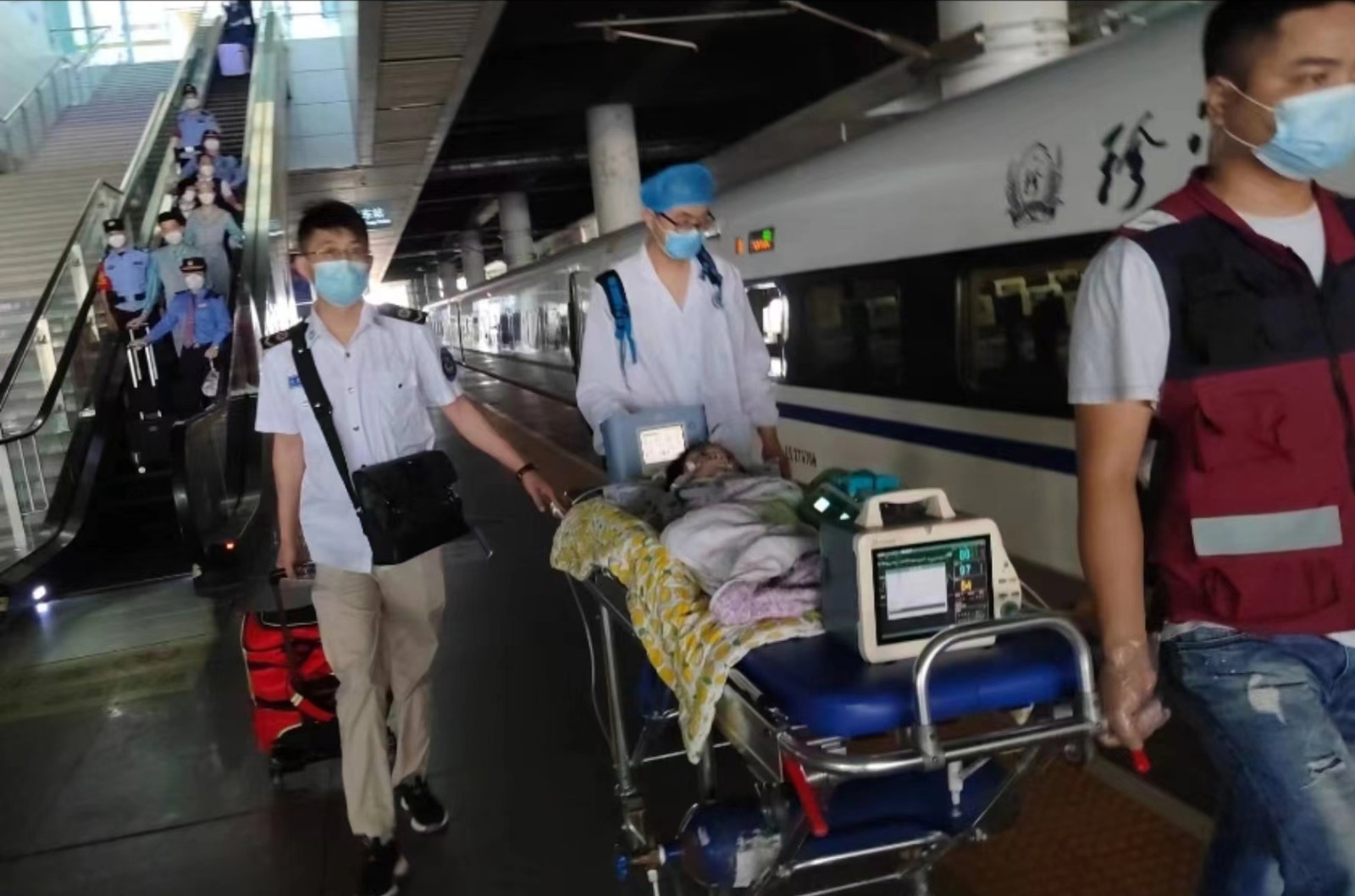 邵武县高铁转运公司